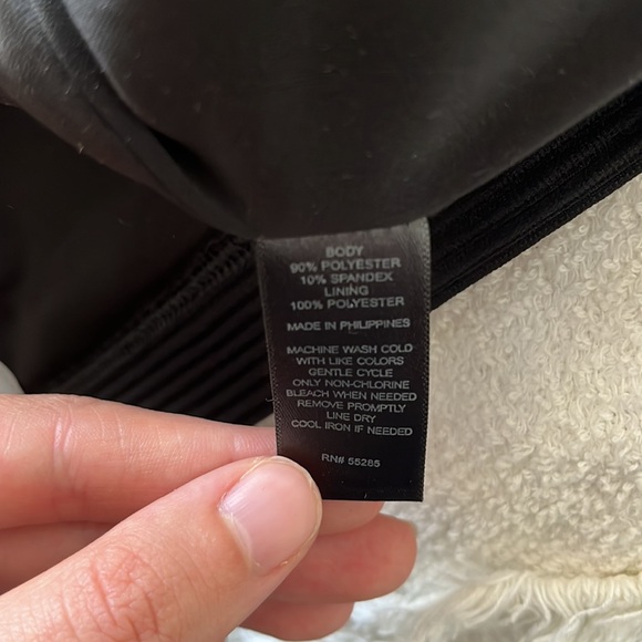 Black with white contour Express bodycon dress - Picture 4 of 4